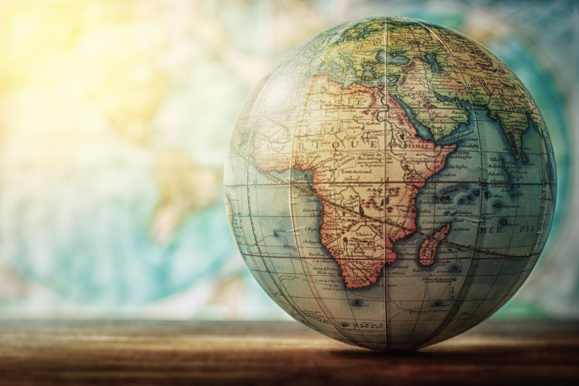 shutterstock_778619989 Globe